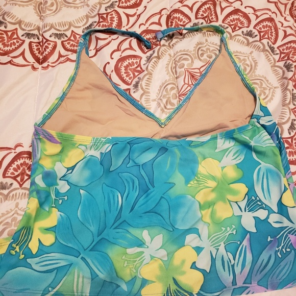 Bathing suit - Picture 2 of 3